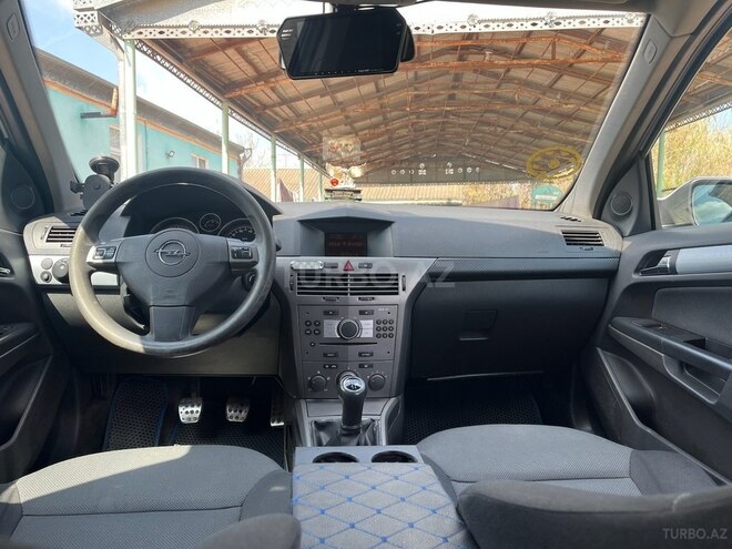 Opel Astra 2006, 280,000 km - 1.4 l - Bakı