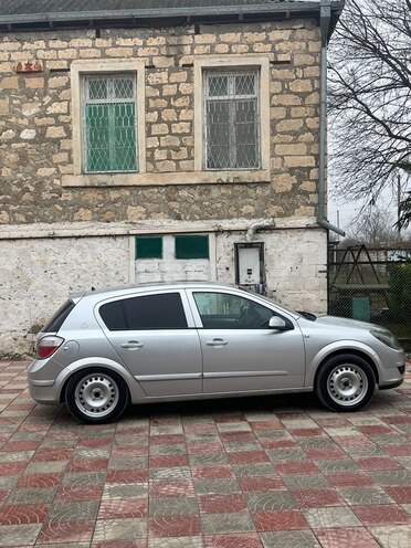Opel Astra 2006, 280,000 km - 1.4 l - Bakı