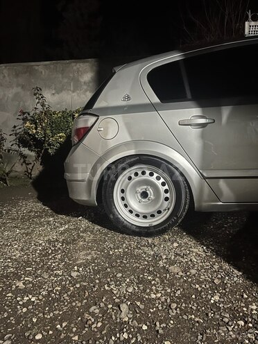 Opel Astra 2006, 280,000 km - 1.4 l - Bakı