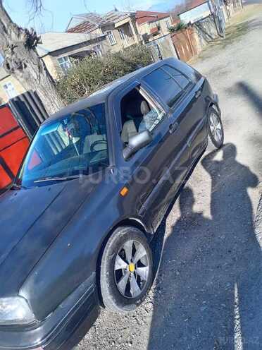 Volkswagen Golf 1991, 80,000 km - 1.8 л - Balakən
