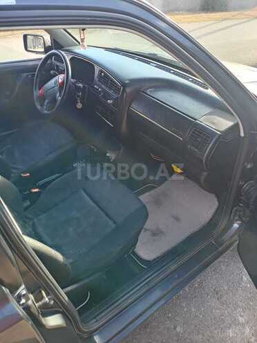 Volkswagen Golf 1991, 80,000 km - 1.8 л - Balakən