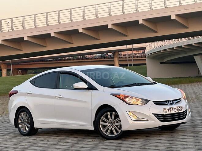 Hyundai Elantra 2015, 134,117 km - 1.8 л - Bakı