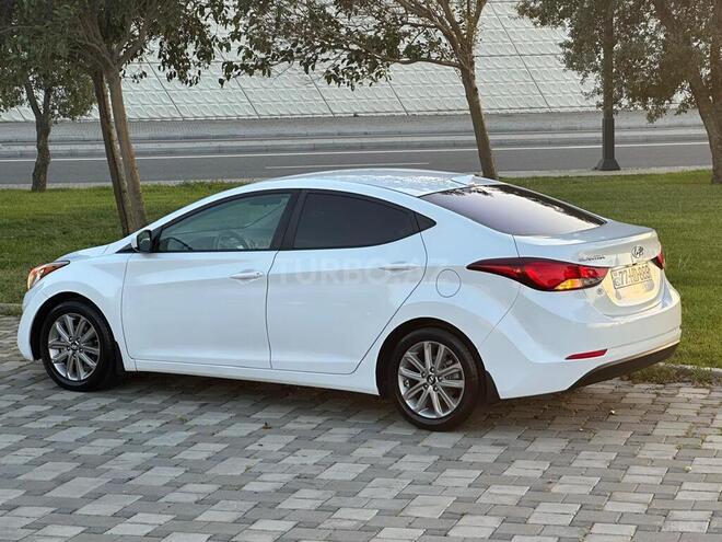 Hyundai Elantra 2015, 134,117 km - 1.8 л - Bakı