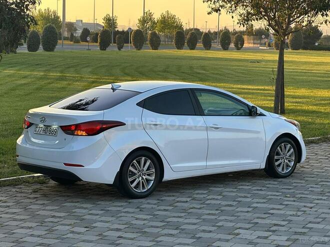 Hyundai Elantra 2015, 134,117 km - 1.8 л - Bakı