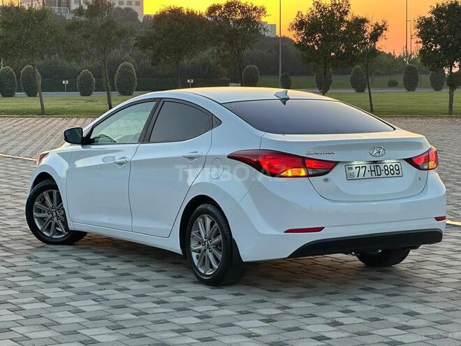 Hyundai Elantra 2015, 134,117 km - 1.8 л - Bakı