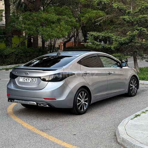 Hyundai Elantra 2015, 201,500 km - 1.8 l - Bakı