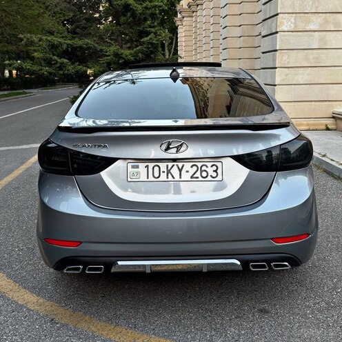 Hyundai Elantra 2015, 201,500 km - 1.8 l - Bakı