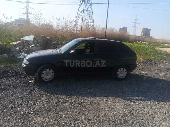 Opel Astra 1994, 286,000 km - 1.6 l - Bakı