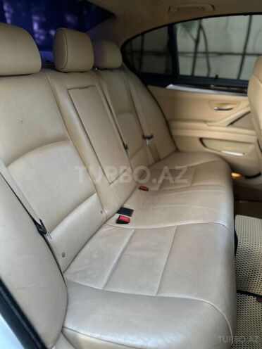 BMW 530 2010, 300,000 km - 3.0 l - Gəncə