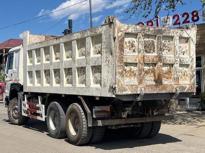 HOWO 371 2012, 72,200 km - 11.0 l - Qazax