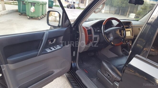 Mitsubishi Pajero 2005, 320,000 km - 3.0 l - Gəncə
