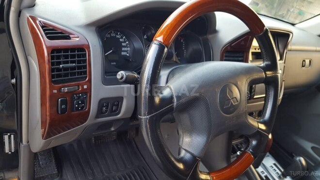 Mitsubishi Pajero 2005, 320,000 km - 3.0 l - Gəncə