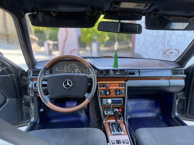 Mercedes E 300 1992, 507,000 km - 3.0 л - Sabirabad