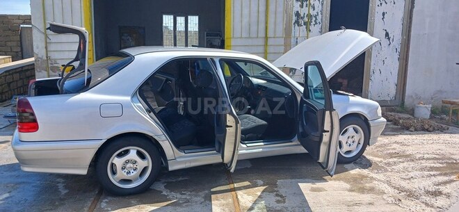 Mercedes C 200 1998, 230,000 km - 2.0 l - Neftçala