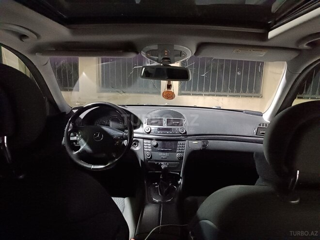Mercedes E 220 d 2002, 295,000 km - 2.2 l - Bakı