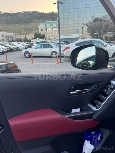Toyota Land Cruiser 2023, 4,976 km - 3.3 l - Bakı