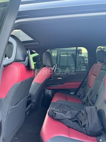 Toyota Land Cruiser 2023, 4,976 km - 3.3 l - Bakı