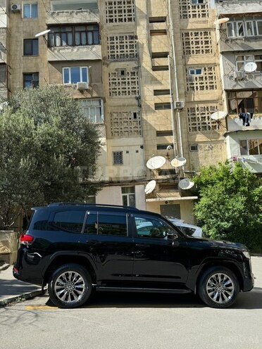 Toyota Land Cruiser 2023, 4,976 km - 3.3 l - Bakı