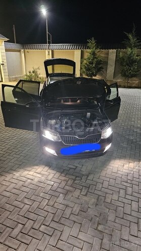 Skoda Fabia 2017, 115,000 km - 1.6 l - Bakı