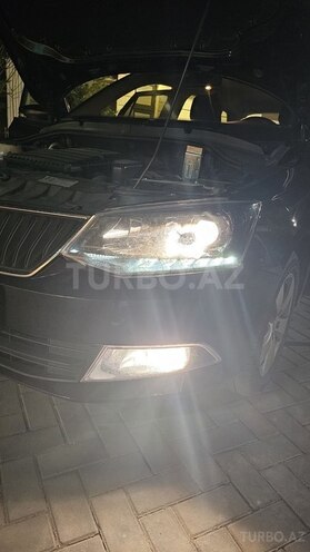 Skoda Fabia 2017, 115,000 km - 1.6 l - Bakı