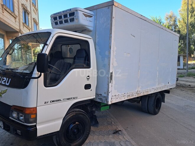Isuzu NKR 55 L 2008, 254,700 km - 2.8 л - Salyan