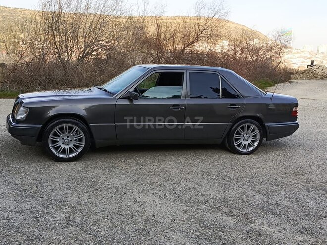 Mercedes E 200 1995, 345,211 km - 2.0 l - Bakı