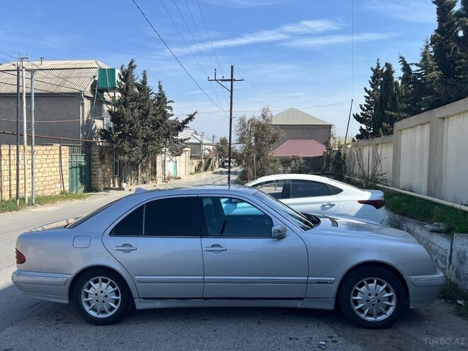 Mercedes E 220 d 2000, 663,000 km - 2.2 l - Bakı