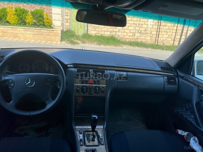 Mercedes E 220 d 2000, 663,000 km - 2.2 l - Bakı