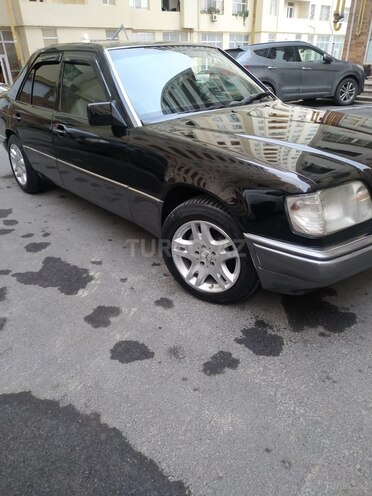 Mercedes E 220 1994, 800,000 km - 2.2 l - Bakı