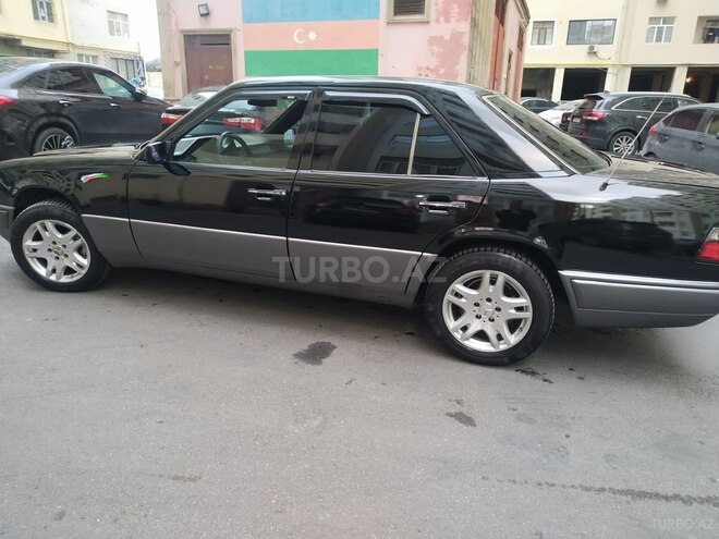 Mercedes E 220 1994, 800,000 km - 2.2 l - Bakı