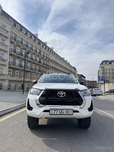 Toyota Hilux 2021, 175,000 km - 2.4 l - Bakı