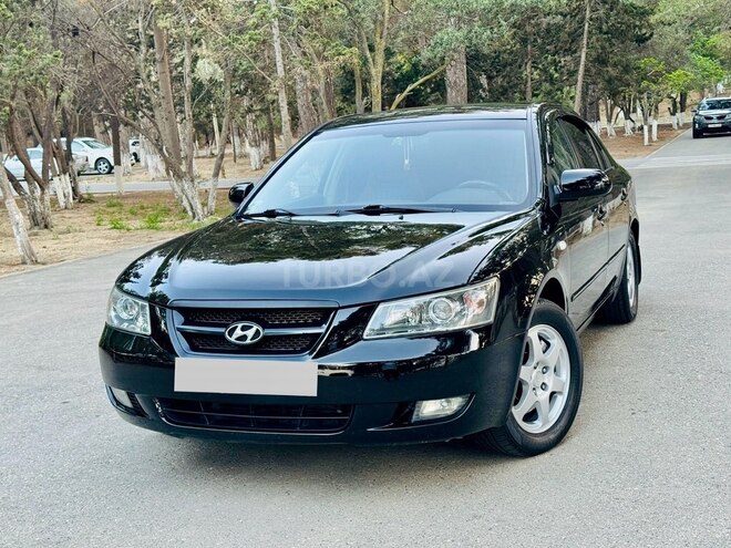 Hyundai Sonata-1