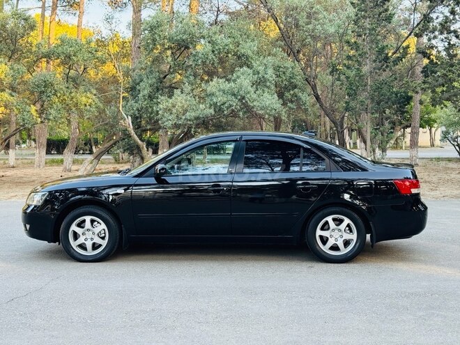 Hyundai Sonata-5