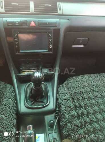 Audi A6 2001, 418,000 km - 2.8 l - Bakı