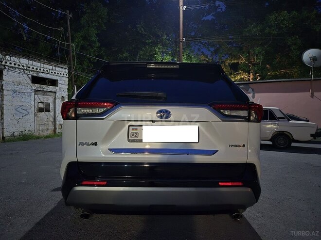 Toyota RAV4 2023, 28,000 km - 2.5 l - Ağdaş