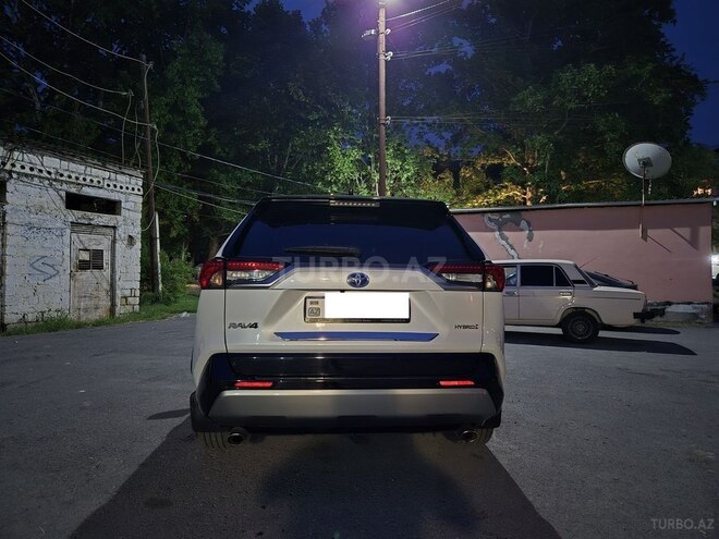 Toyota RAV4 2023, 28,000 km - 2.5 l - Ağdaş