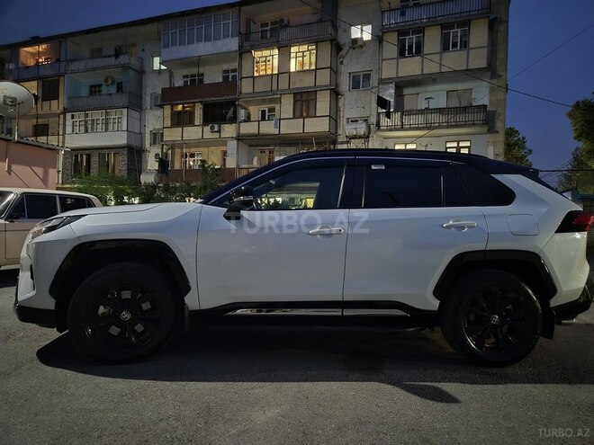 Toyota RAV4 2023, 28,000 km - 2.5 l - Ağdaş