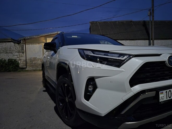 Toyota RAV4 2023, 28,000 km - 2.5 l - Ağdaş