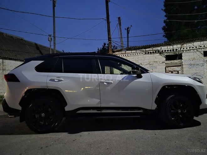 Toyota RAV4 2023, 28,000 km - 2.5 l - Ağdaş