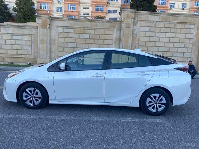 Toyota Prius 2018, 77,000 km - 1.8 l - Bakı