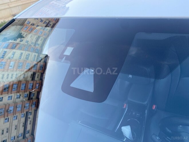 Toyota Prius 2018, 77,000 km - 1.8 l - Bakı