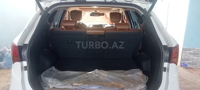 Hyundai Santa Fe-19