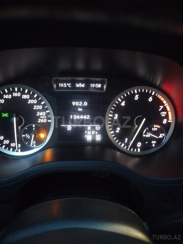 Mercedes B 180 2013, 136,000 km - 1.6 l - Bakı