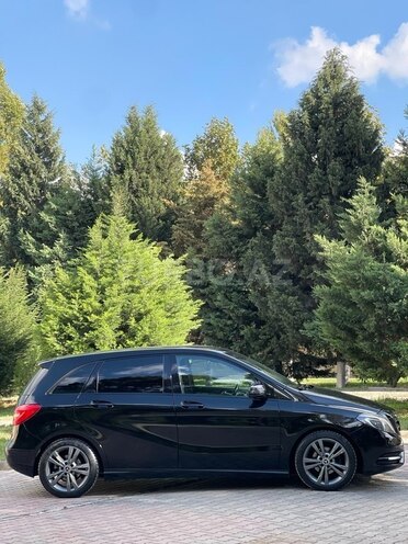 Mercedes B 180 2013, 136,000 km - 1.6 l - Bakı
