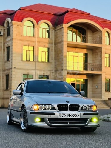 BMW 525 2002, 299,532 km - 2.5 l - İmişli