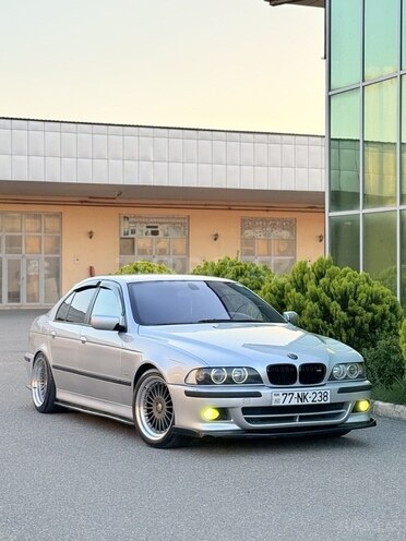 BMW 525 2002, 299,532 km - 2.5 l - İmişli