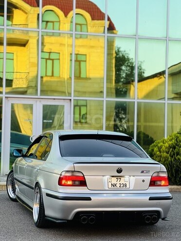 BMW 525 2002, 299,532 km - 2.5 l - İmişli