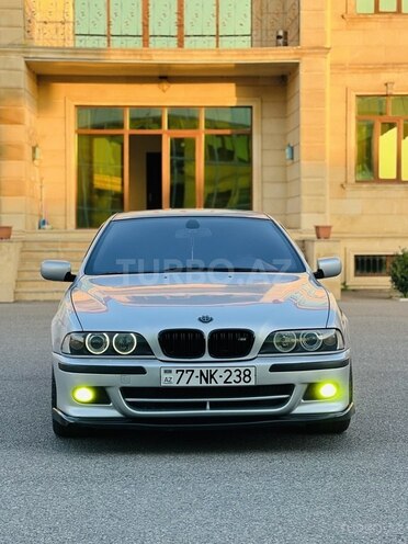 BMW 525 2002, 299,532 km - 2.5 l - İmişli