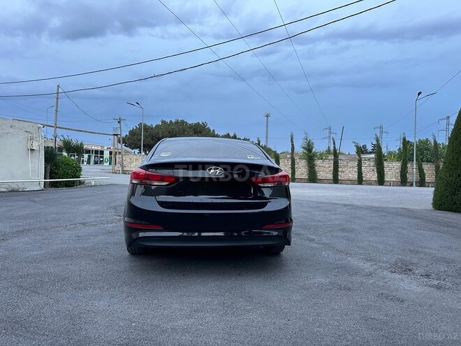 Hyundai Elantra 2017, 90,000 km - 2.0 l - Bakı