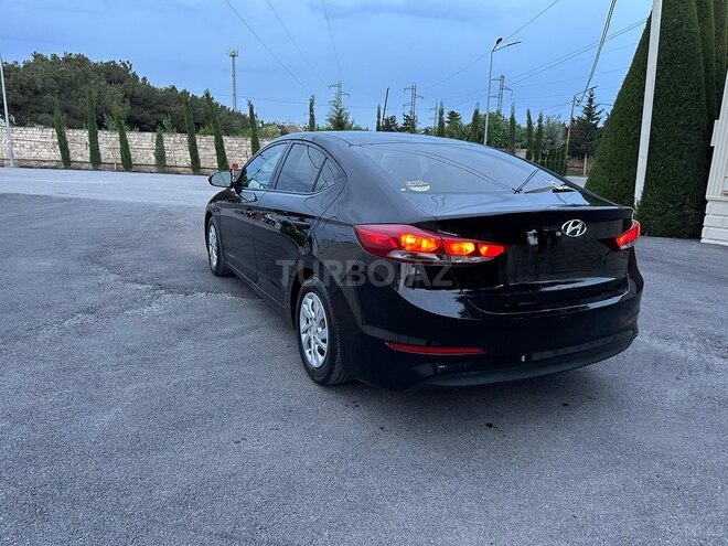 Hyundai Elantra 2017, 90,000 km - 2.0 l - Bakı